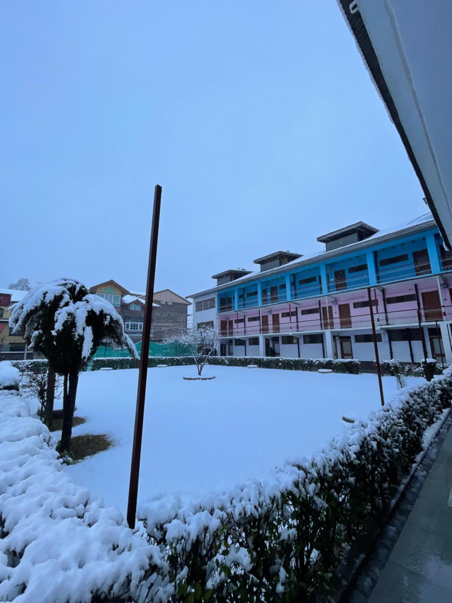 Hotel New Sahil Srinagar  Exterior photo